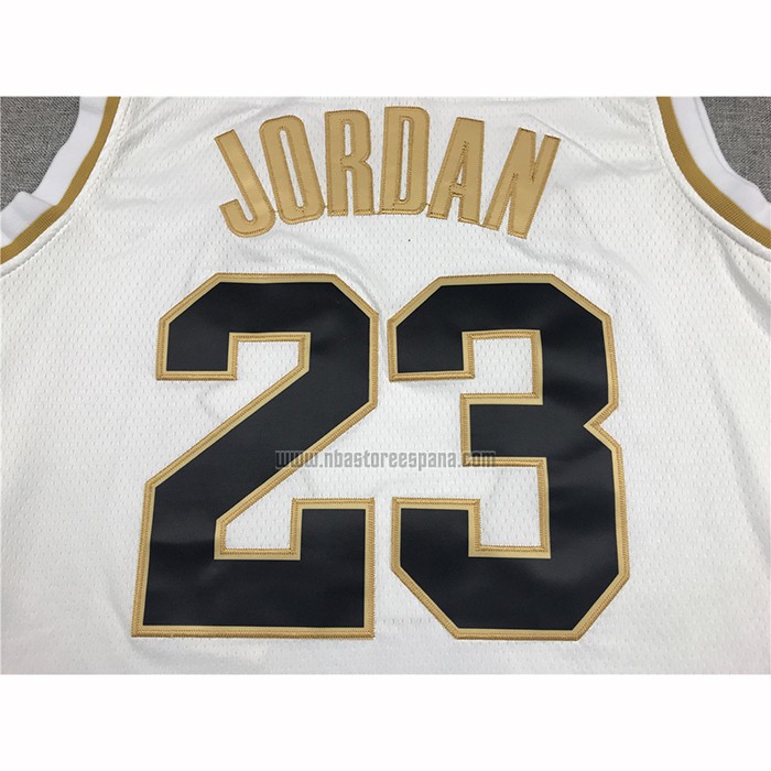Camiseta Golden Edition Chicago Bulls Michael Jordan NO 23 Blanco